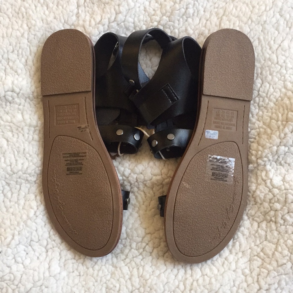 NWT American Eagle Studded Sandals - Picture 4 of 4